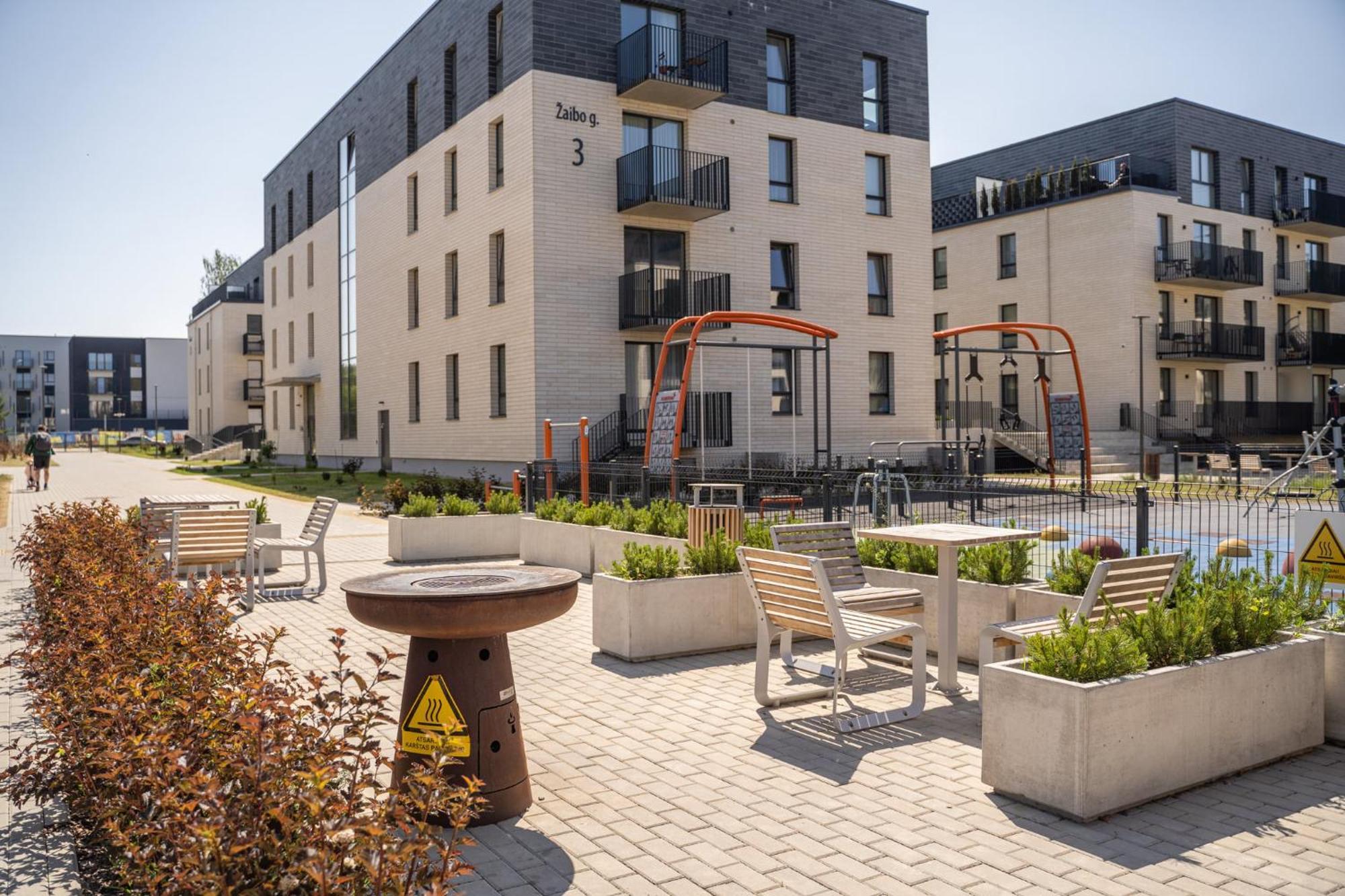 Fantasy House, Cozzy Apartmens, Free Parking, Long Stays Welcome Vilnius Eksteriør billede
